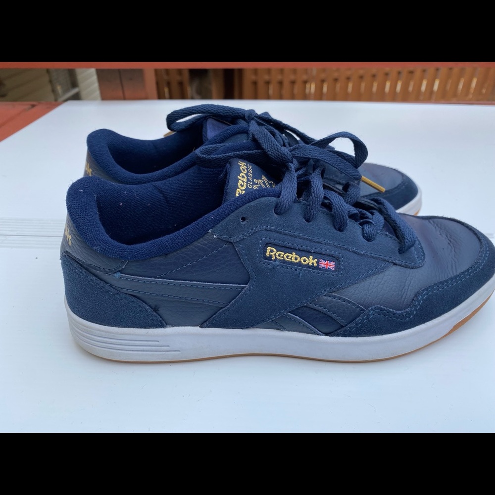 Womans Blue Reebok sneakers Size 9.5